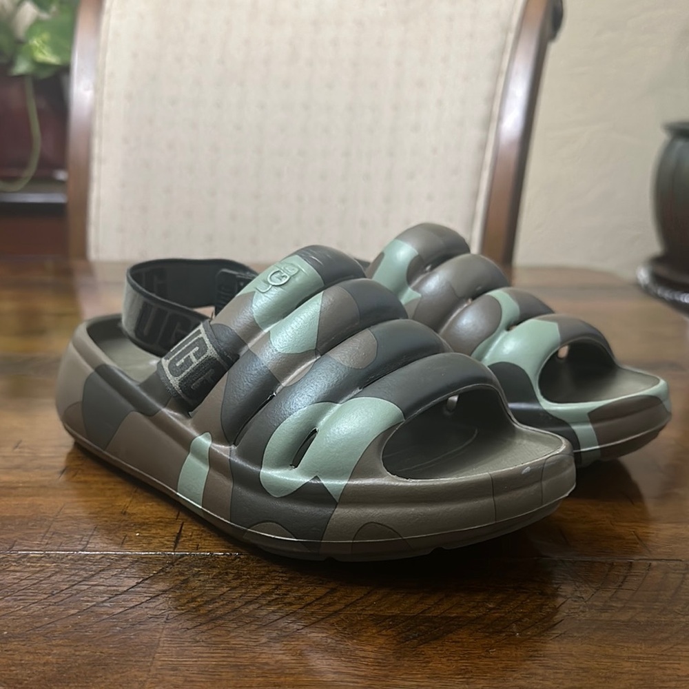 UGG Green and Brown Puffy Strapped Sandals